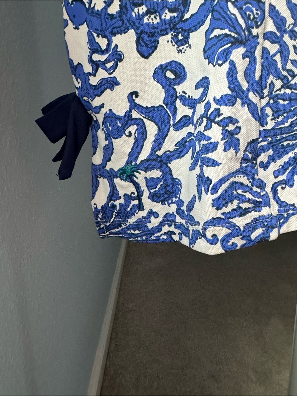 Lilly Pulitzer White & Blue Dress with shorts - Picture 4 of 8